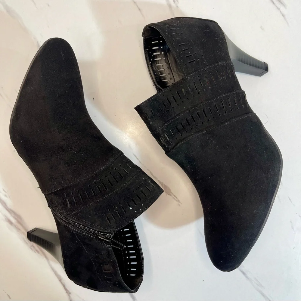Karen Scott black ankle booties - size 9.5 with the cut-out detailing